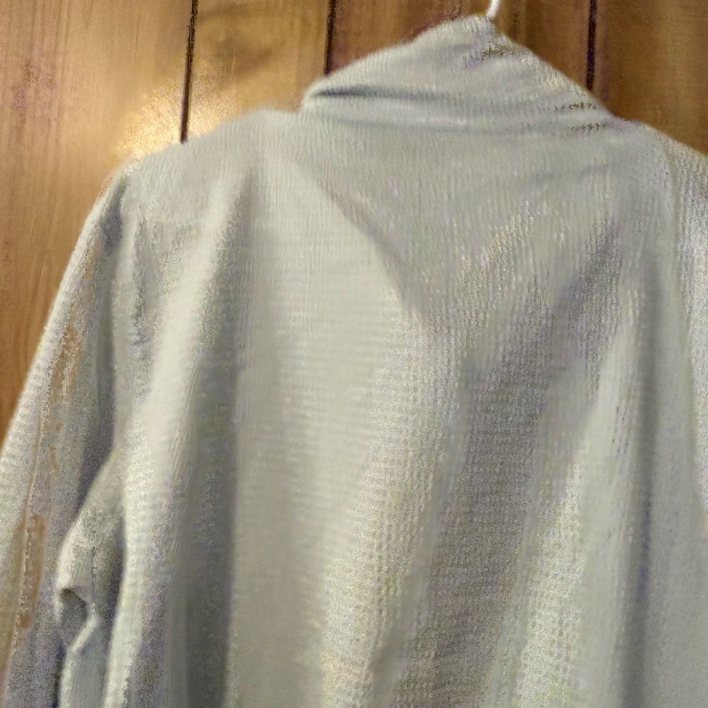 Lululemon Pack Light Pullover *Packable
Almost Blue $128 Retail - Picture 10 of 13
